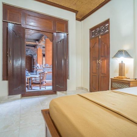 Jaga Roni House Lägenhet Ubud Exteriör bild